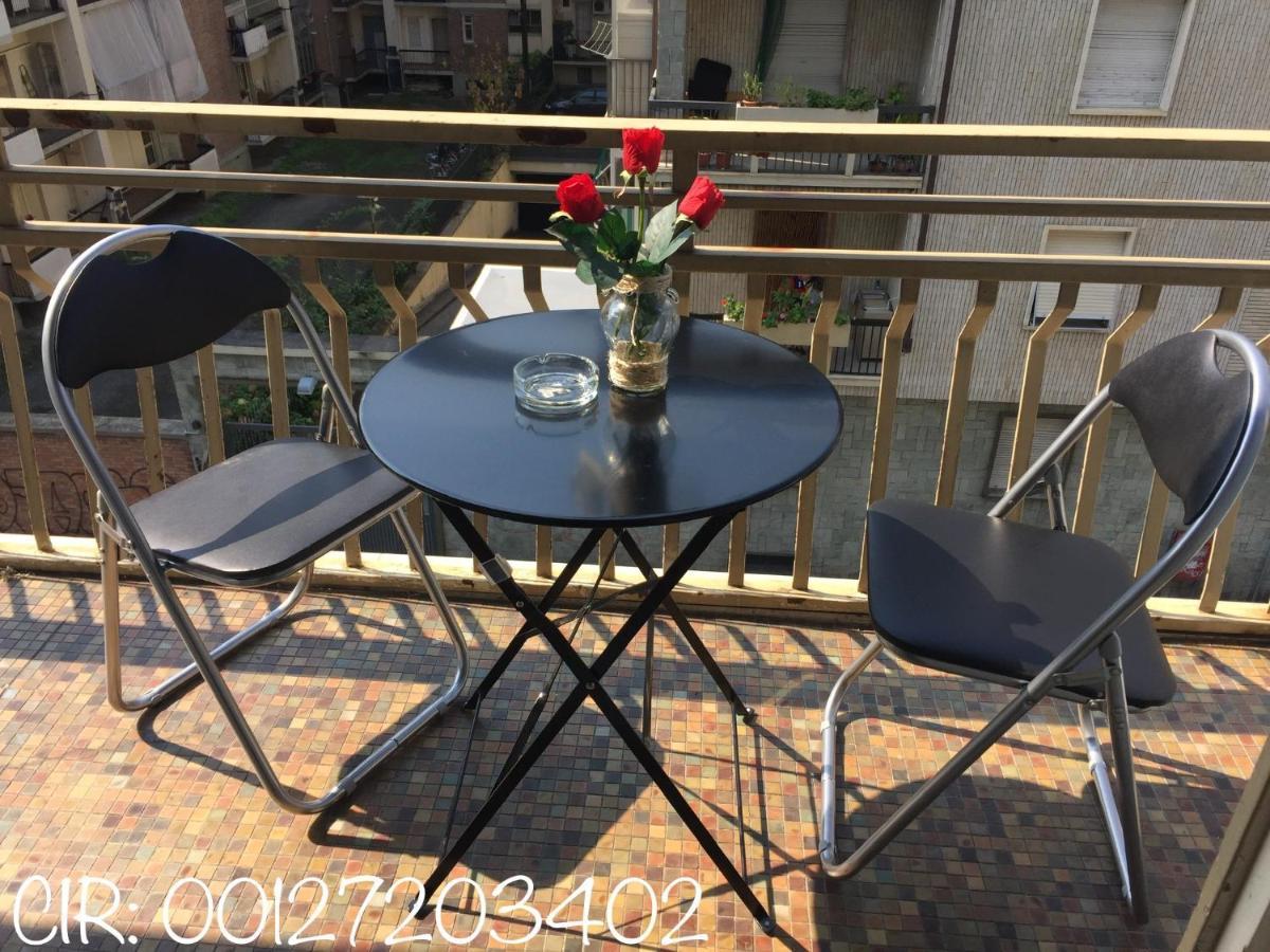 Trilocale Parco Del Valentino Apartman Torino Kültér fotó